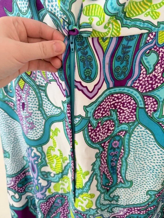 Vintage Hukilau Fashions Authentic Hawaiian Maxi Dress Size M
Teal Purpl Paisley - Picture 7 of 13